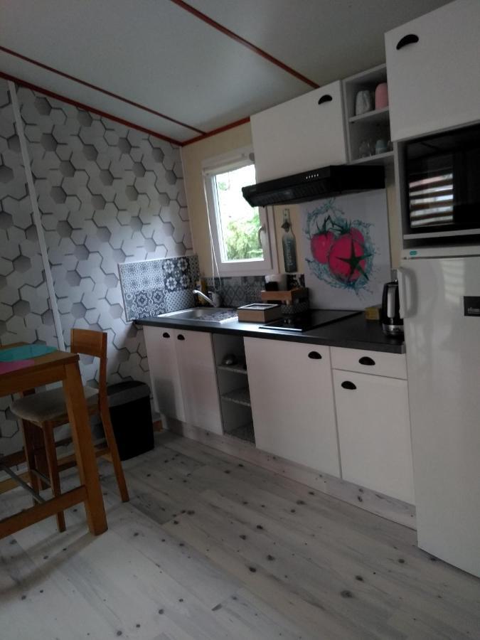 Le Haut Village Chambre D'Hotes Mobi-Loft Cosy Sauna ,Douche ,Chromotherapie Arrest Exterior foto